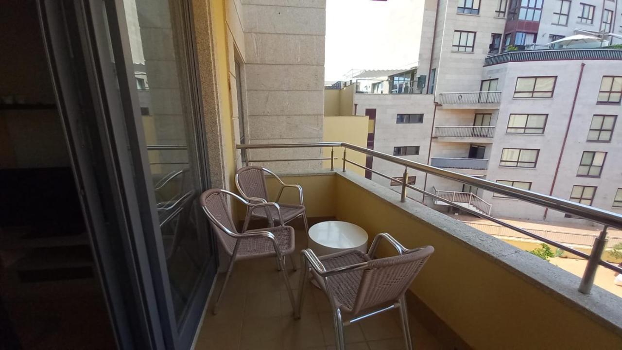 Apartamento En Urbanizacion Con Piscina En Playa De Silgar Санксенсо Екстериор снимка